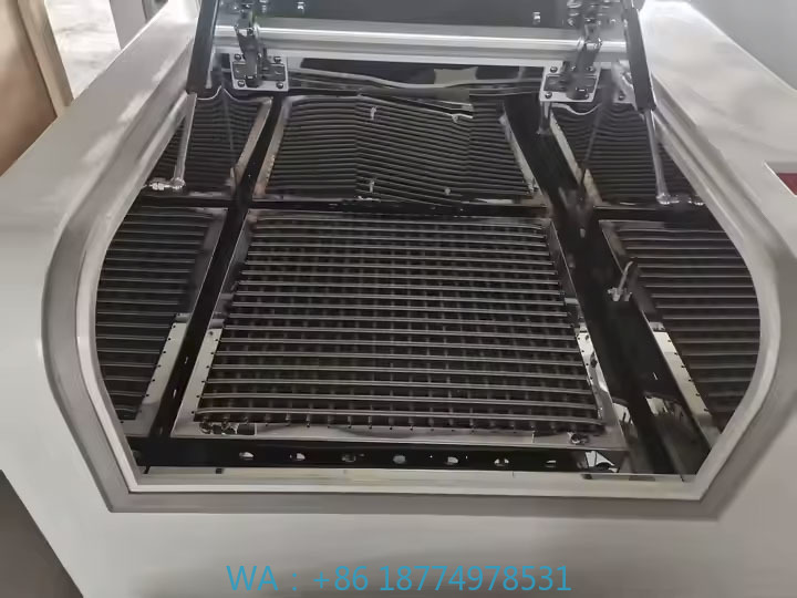 r per laboratorio e ospedale C - Lab Incubator recensione e prezzo